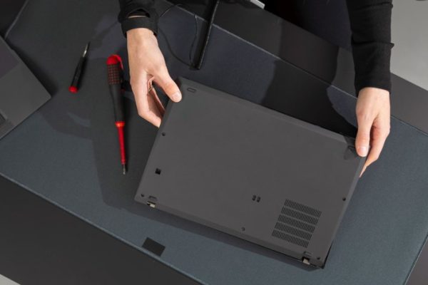 Opravy-a-udrzitelnost-pc-Microsoft-Surface.jpg